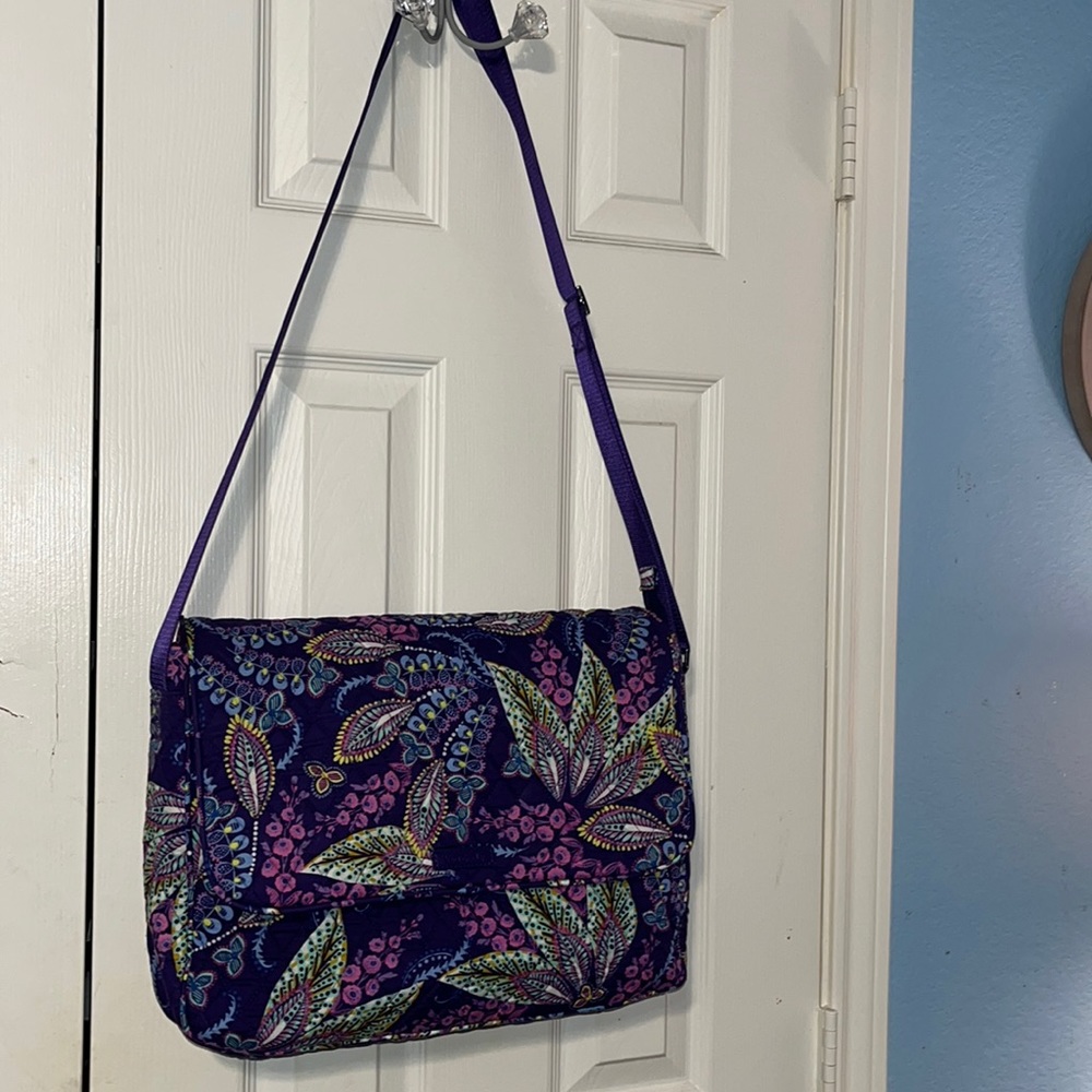 Vera Bradley laptop or messenger bag. Adjustable strap and large pockets.